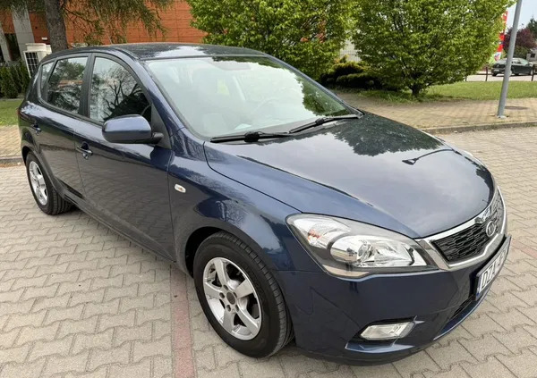 kia Kia Ceed cena 24900 przebieg: 145000, rok produkcji 2010 z Rymanów